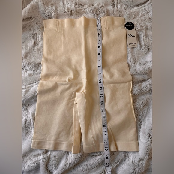 NWT Beige/3XL Shapermint Essentials All Day Every Day High Waisted Shaper Shorts - Picture 4 of 14